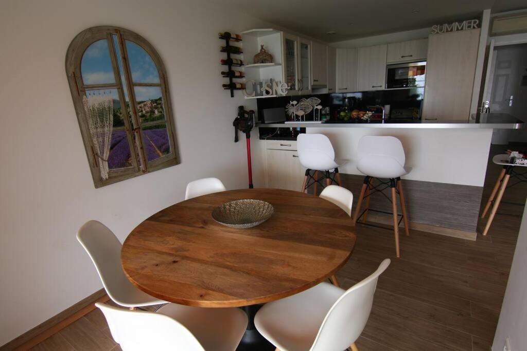 Ajaccio Maison Bord De Mer Dans Residence Avec Piscine Exteriér fotografie